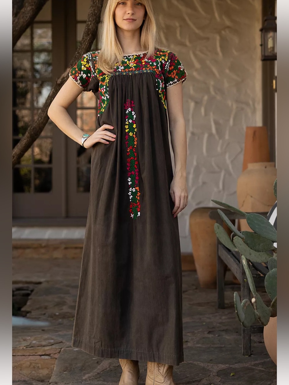 Vintage Mexican 1960s Brown Maxi Dress with embroidered Floral Accents